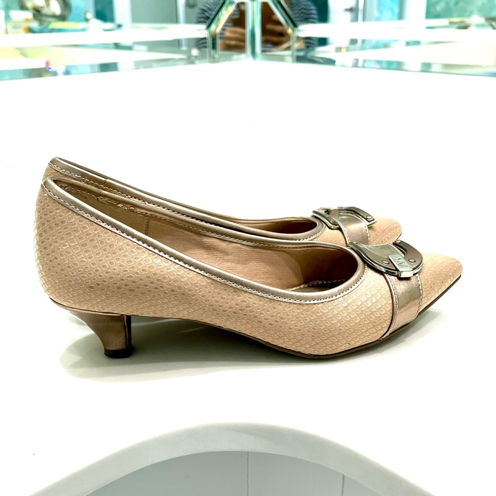 3/$25 AK Kitten Heels - Picture 2 of 8